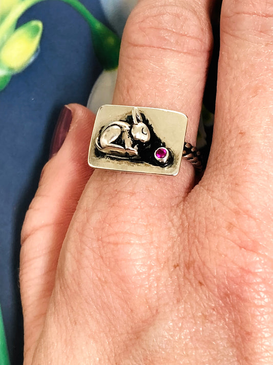 Bunny ring