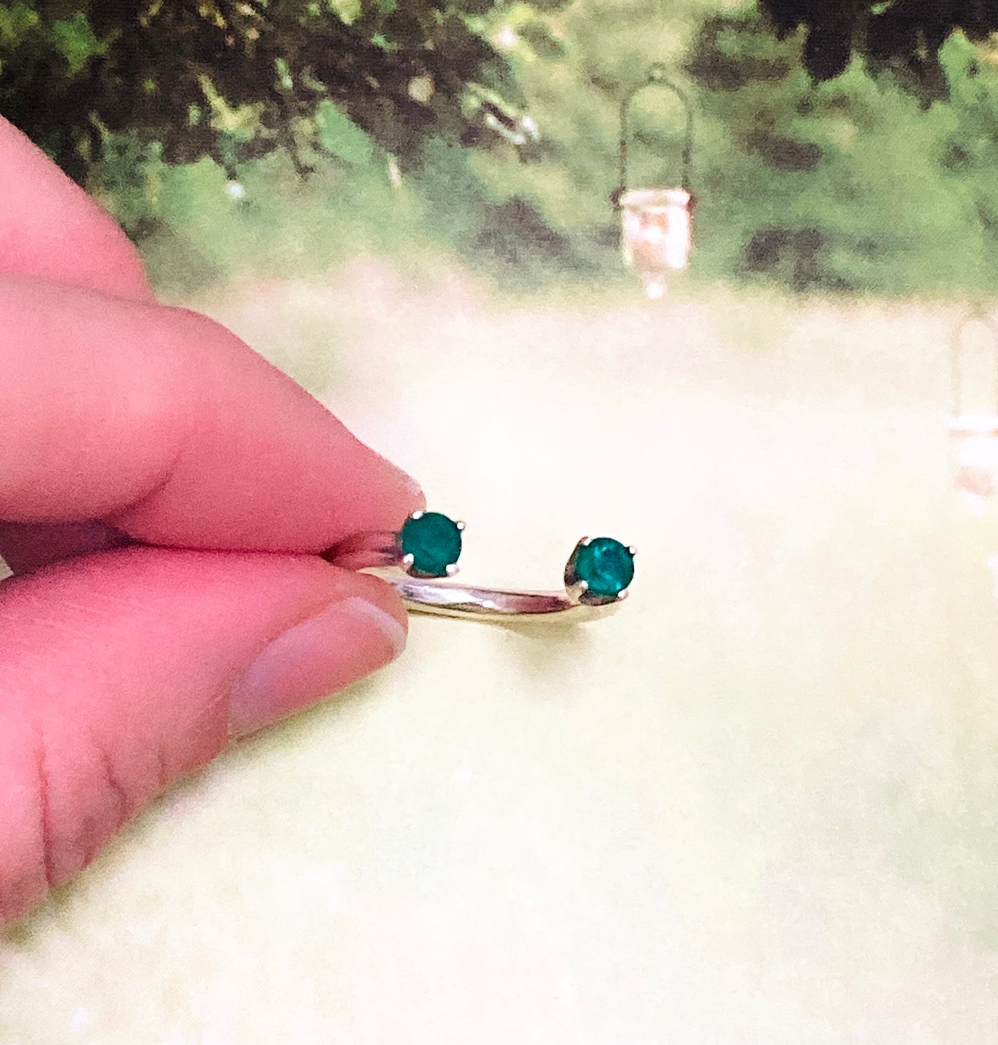 Emerald open ring
