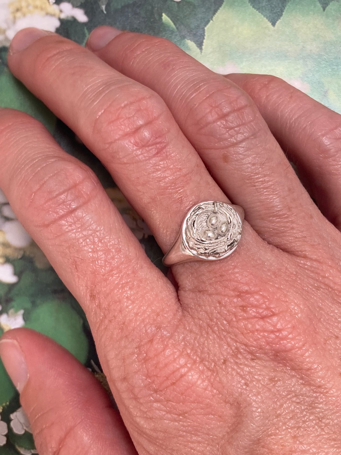 Nest signet ring