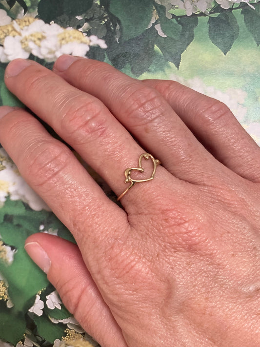 Gold heart ring