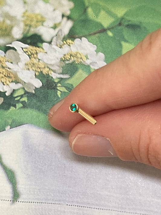Emerald gold stud